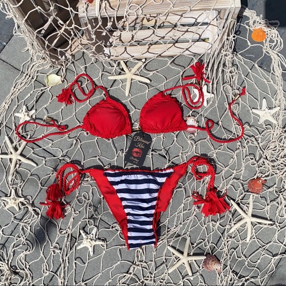 Brazilian Bikini - Picture 3 of 7